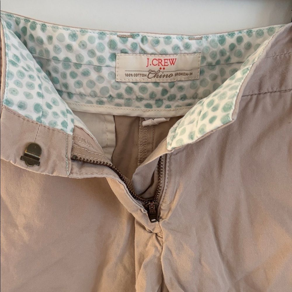 J. Crew Y2K Mini Shorts- 100% Cotton Chino “Broken-in” Sz 0 - Picture 2 of 4